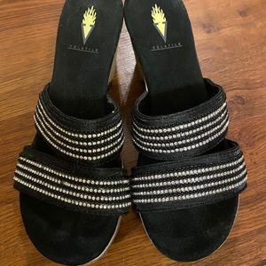 Volatile Black Wedges SIZE 9.